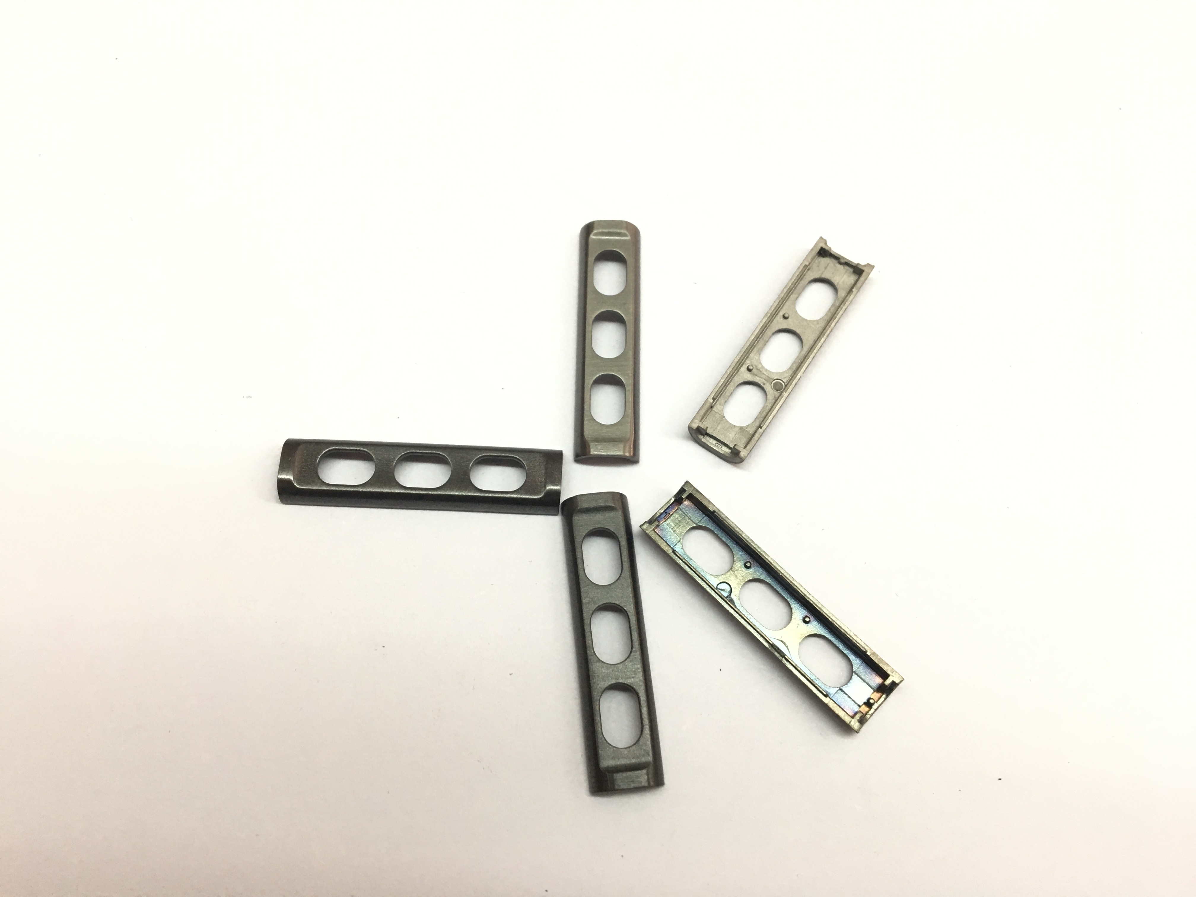 ���C���o���w