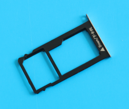 ���M����